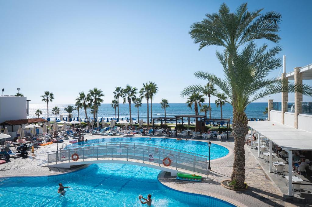 KEFALOS BEACH TOURIST VILLAGE 4*